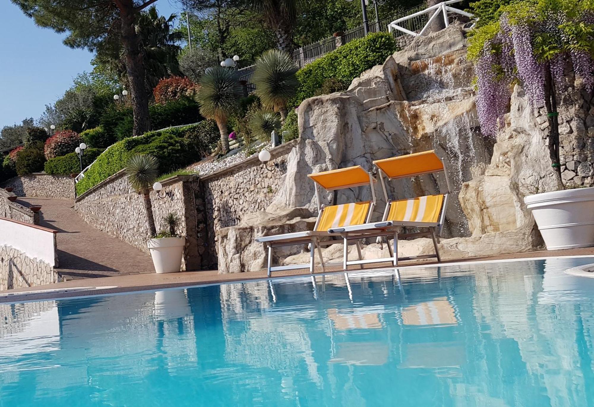 Villa Al Rifugio Кава-де-Тиррени Экстерьер фото